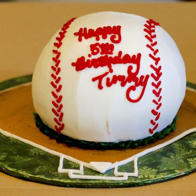 Baseball cake